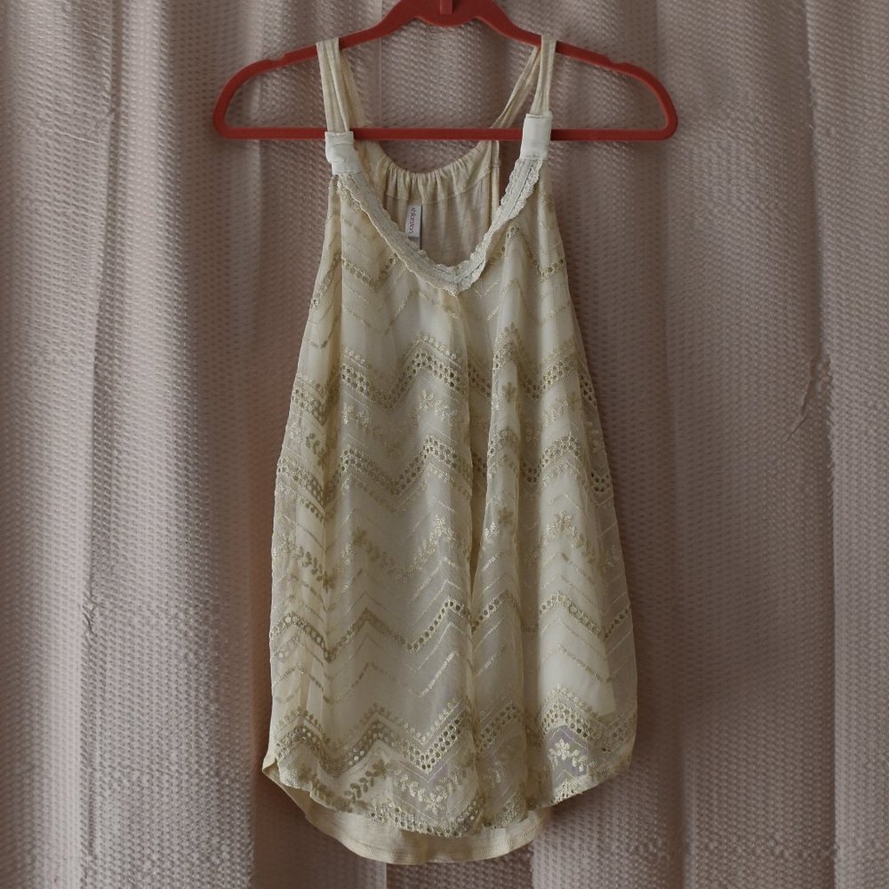 USED Xhilaration Beige Lace Top XL